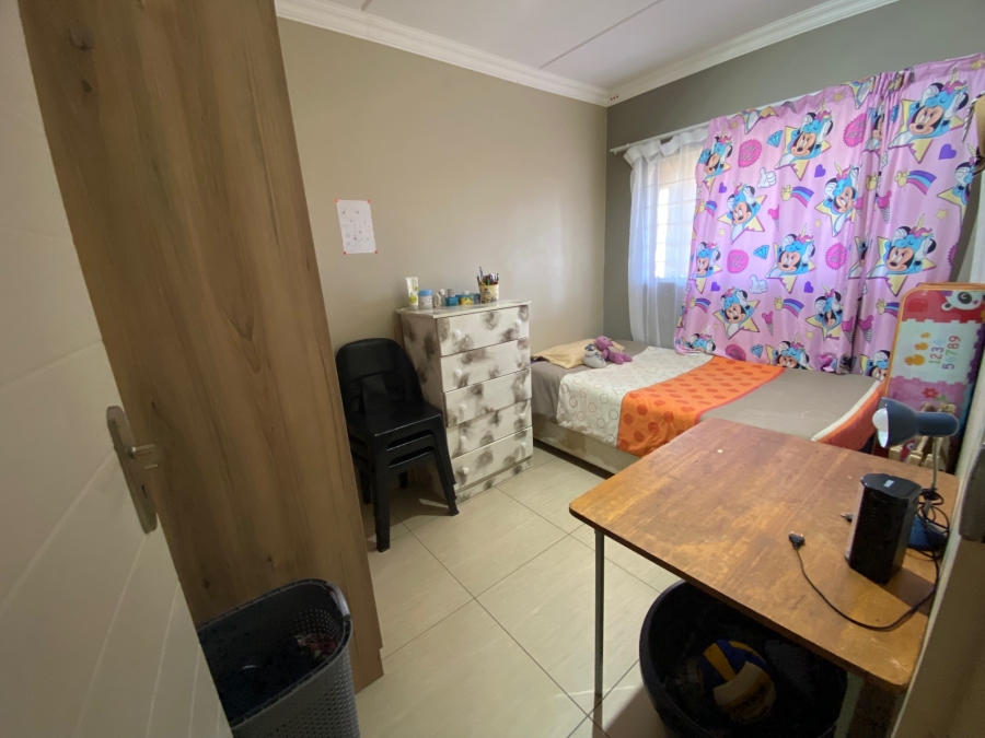 2 Bedroom Property for Sale in Andeon Gauteng