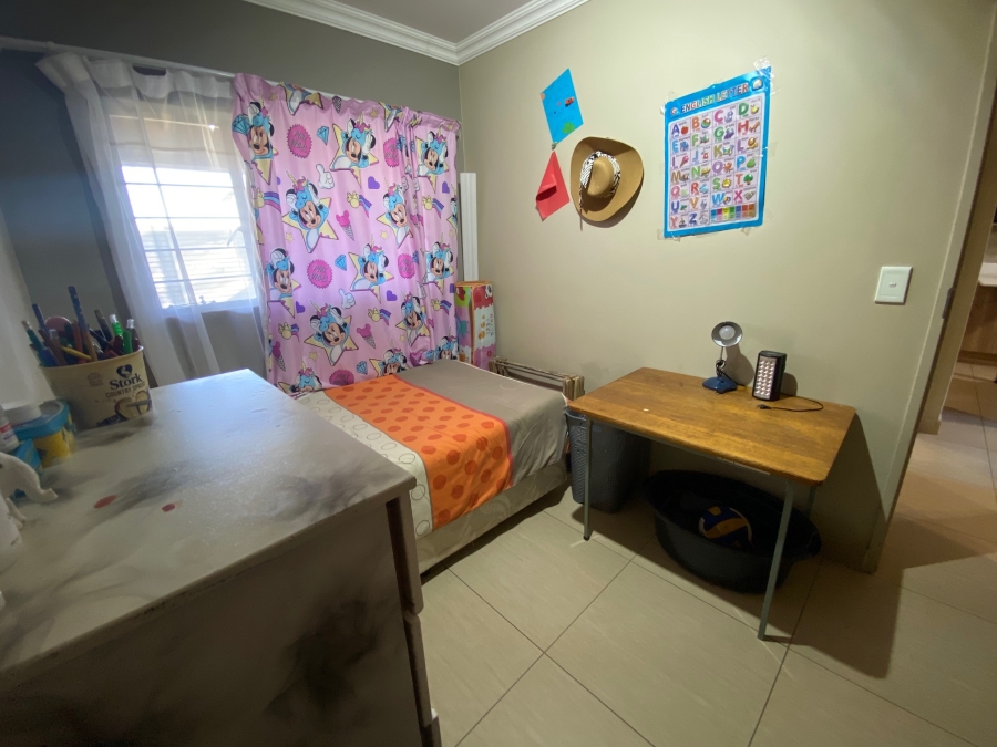 2 Bedroom Property for Sale in Andeon Gauteng