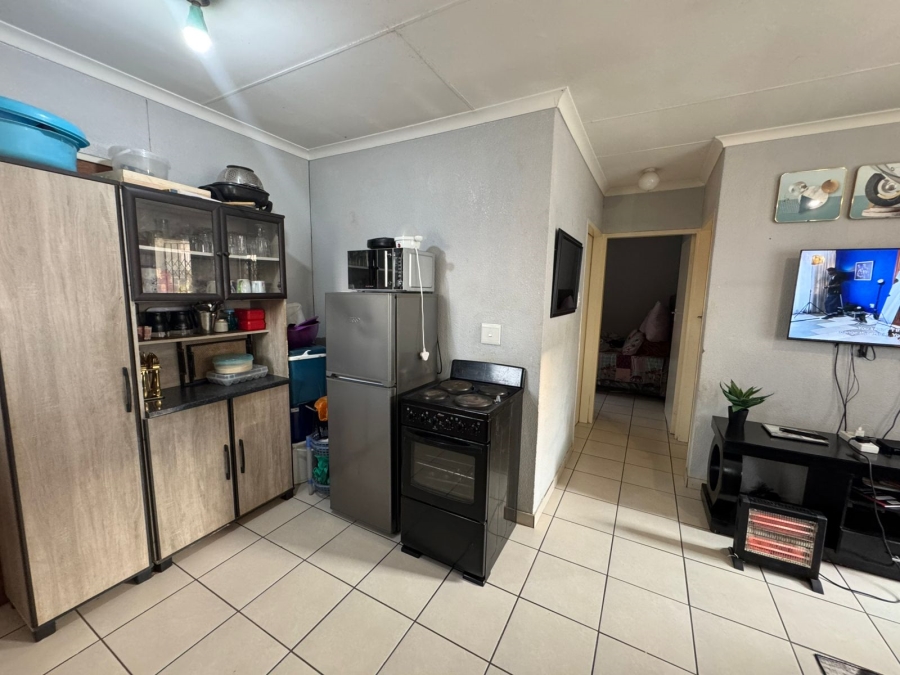 2 Bedroom Property for Sale in Palm Springs Gauteng