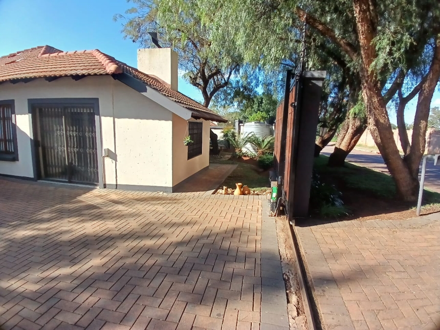 3 Bedroom Property for Sale in Heatherview Gauteng