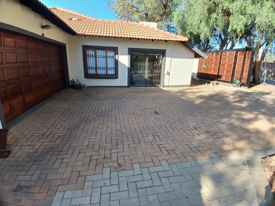 3 Bedroom Property for Sale in Heatherview Gauteng