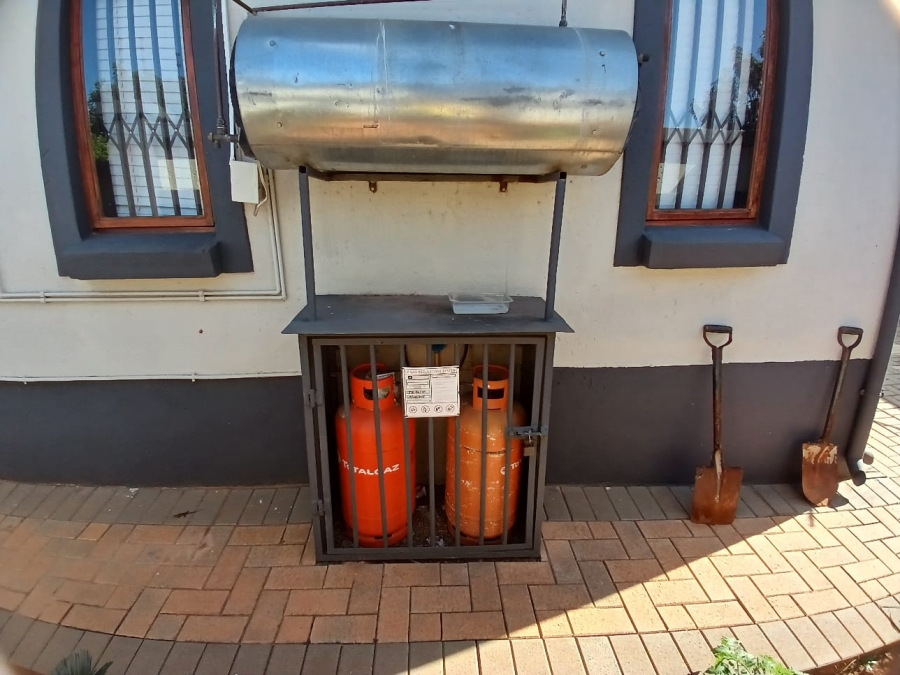 3 Bedroom Property for Sale in Heatherview Gauteng