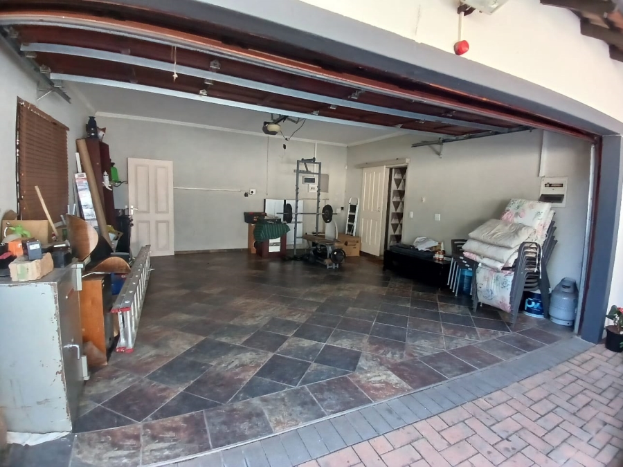 3 Bedroom Property for Sale in Heatherview Gauteng
