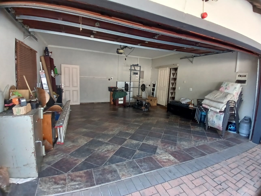 3 Bedroom Property for Sale in Heatherview Gauteng