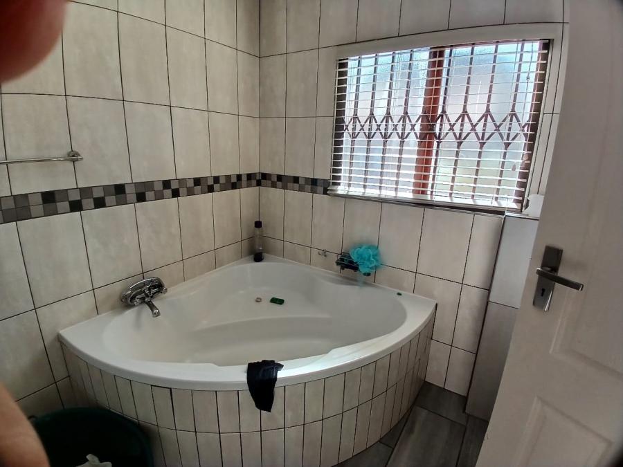 3 Bedroom Property for Sale in Heatherview Gauteng