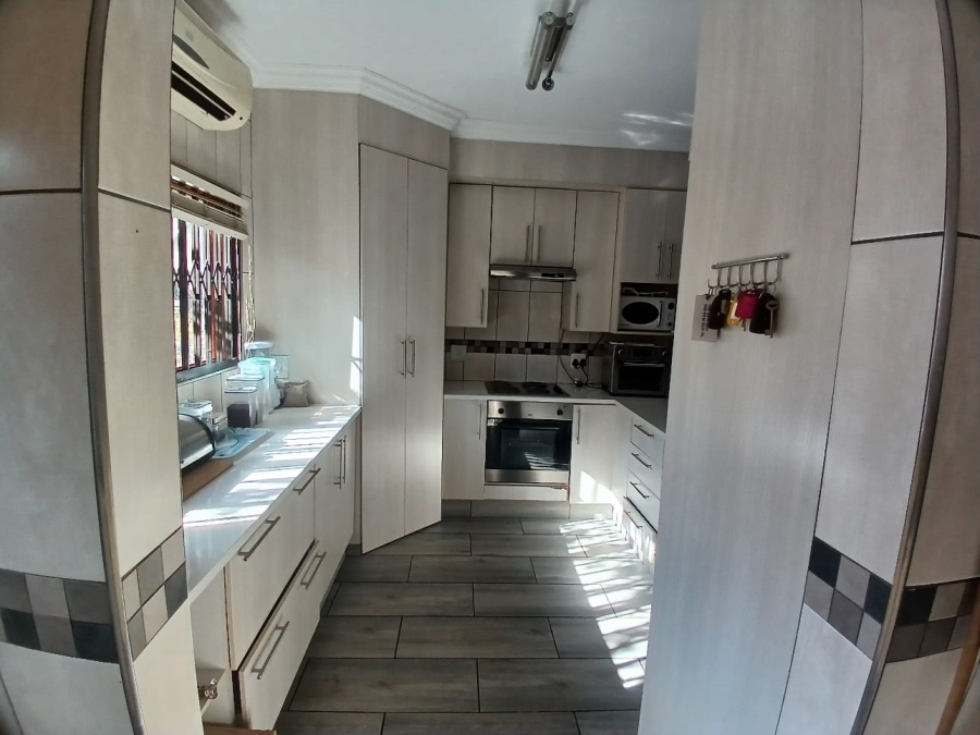 3 Bedroom Property for Sale in Heatherview Gauteng