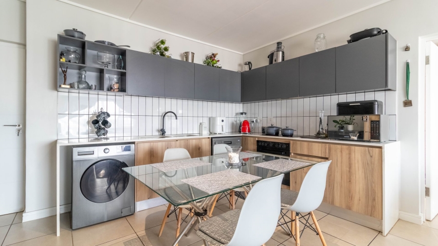 2 Bedroom Property for Sale in Mulbarton Gauteng