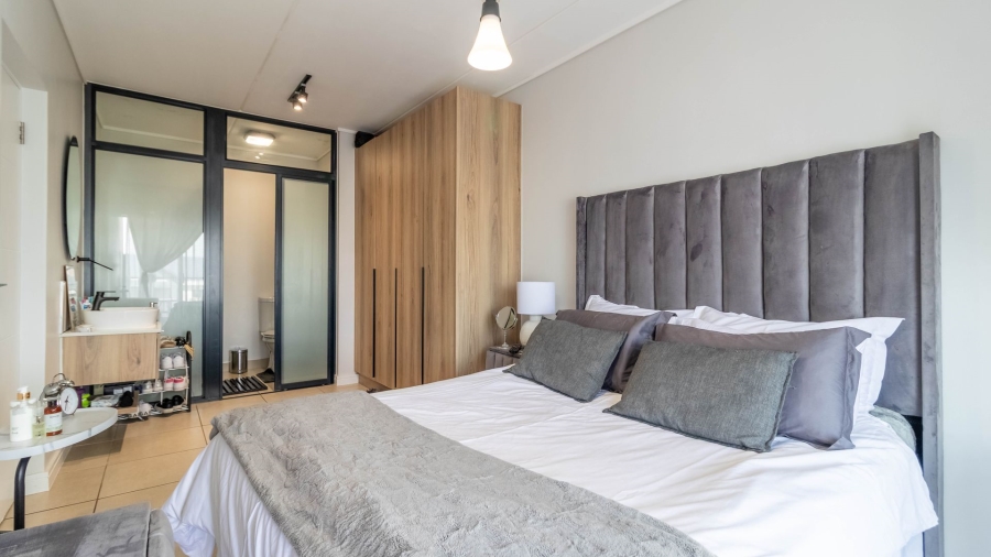 2 Bedroom Property for Sale in Mulbarton Gauteng