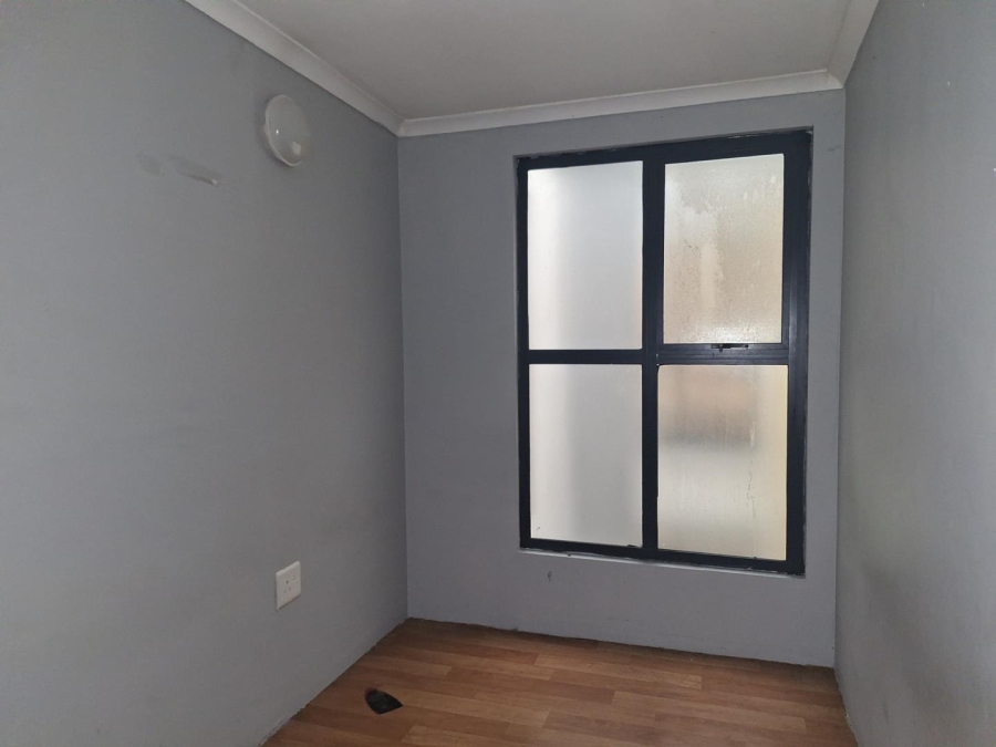 To Let 2 Bedroom Property for Rent in Doornfontein Gauteng