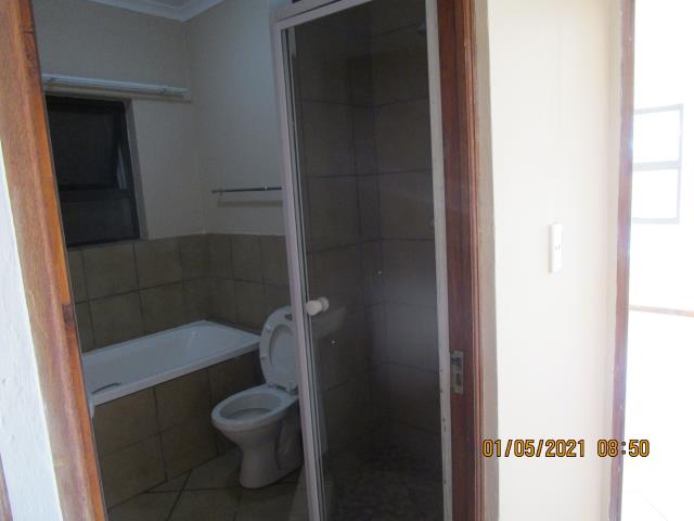 To Let 2 Bedroom Property for Rent in Florida Gauteng