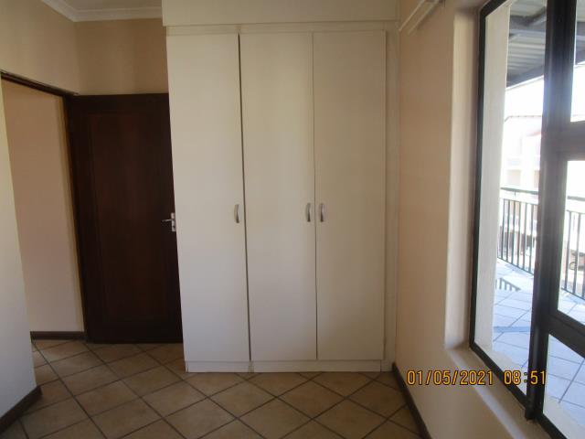 To Let 2 Bedroom Property for Rent in Florida Gauteng