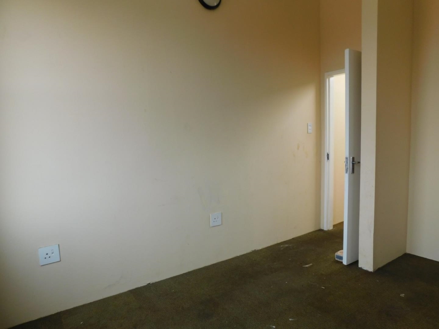 To Let 1 Bedroom Property for Rent in Johannesburg Central Gauteng