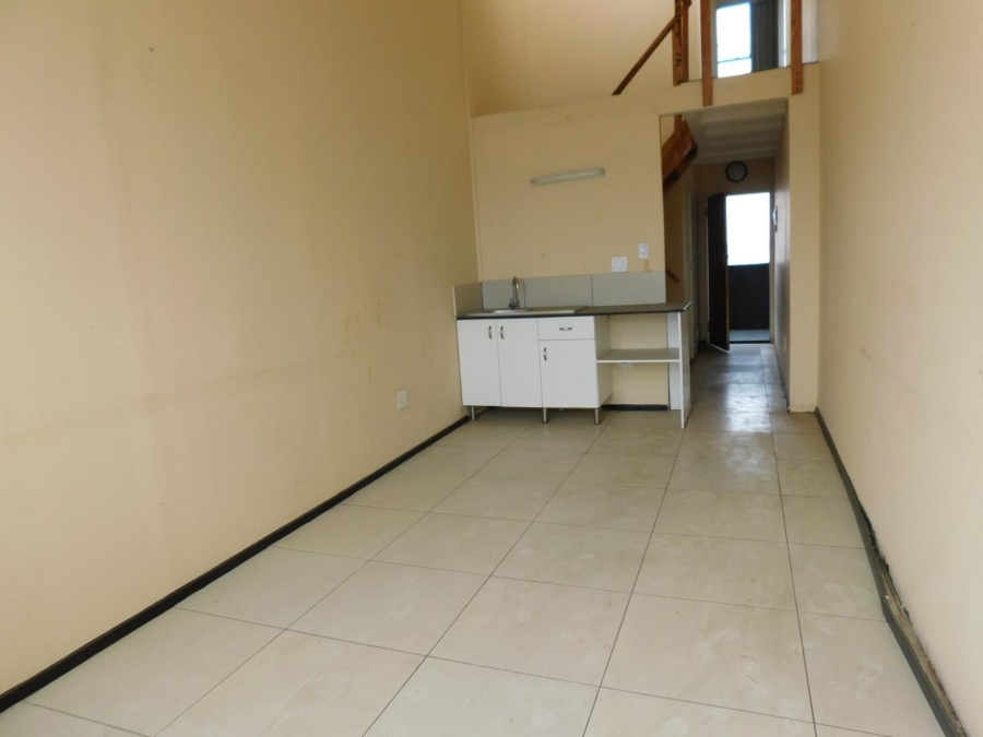 To Let 1 Bedroom Property for Rent in Johannesburg Central Gauteng