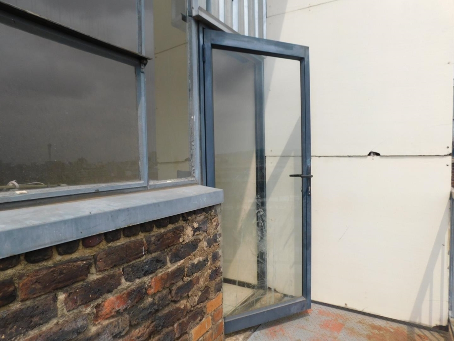 To Let 1 Bedroom Property for Rent in Johannesburg Central Gauteng