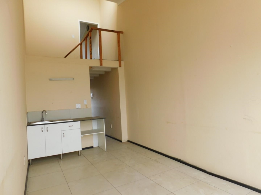 To Let 1 Bedroom Property for Rent in Johannesburg Central Gauteng