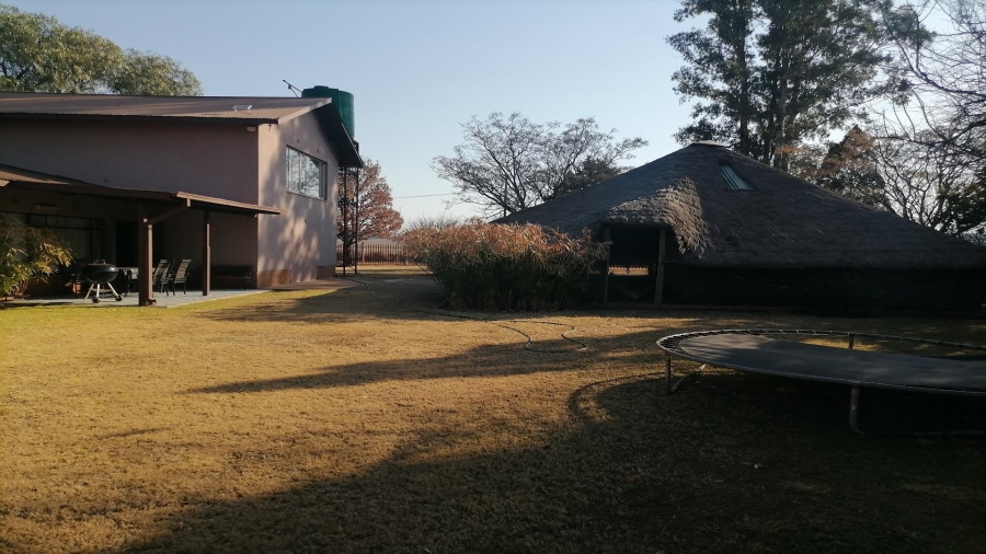 4 Bedroom Property for Sale in Lochvaal Gauteng