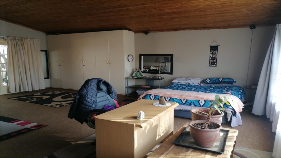 4 Bedroom Property for Sale in Lochvaal Gauteng