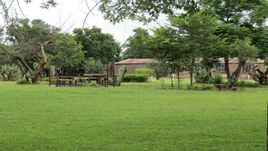 7 Bedroom Property for Sale in Vaalview Gauteng