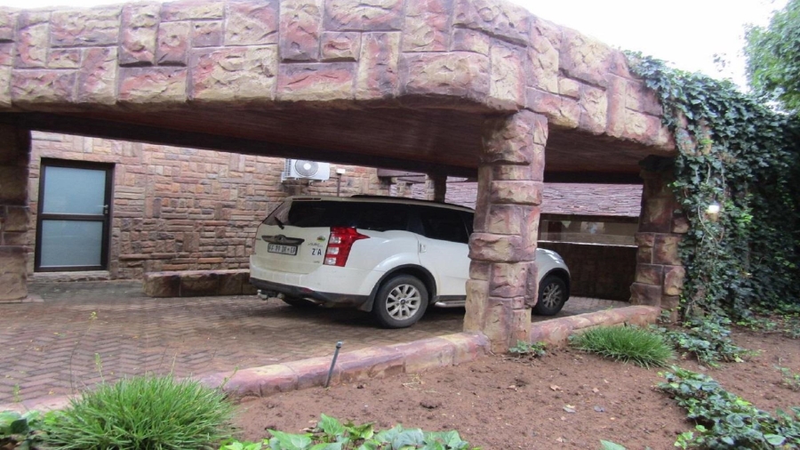 7 Bedroom Property for Sale in Vaalview Gauteng