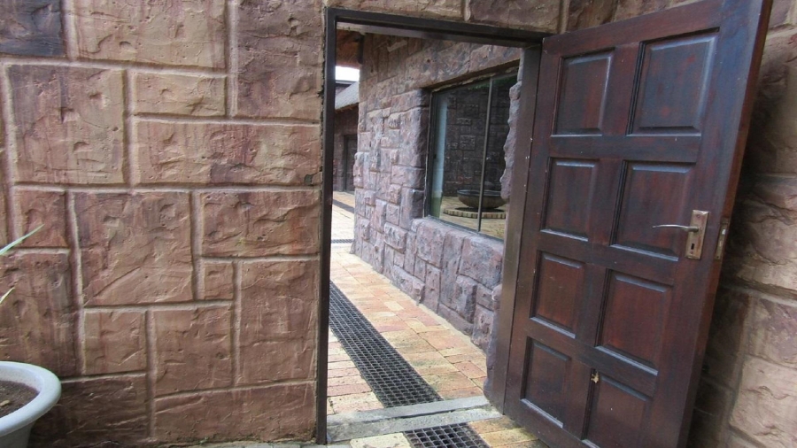 7 Bedroom Property for Sale in Vaalview Gauteng