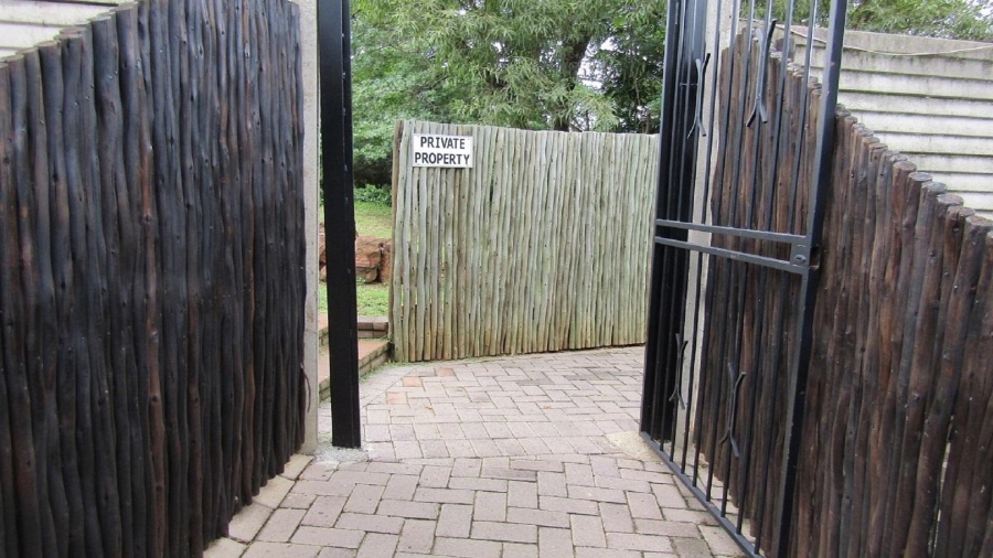 7 Bedroom Property for Sale in Vaalview Gauteng