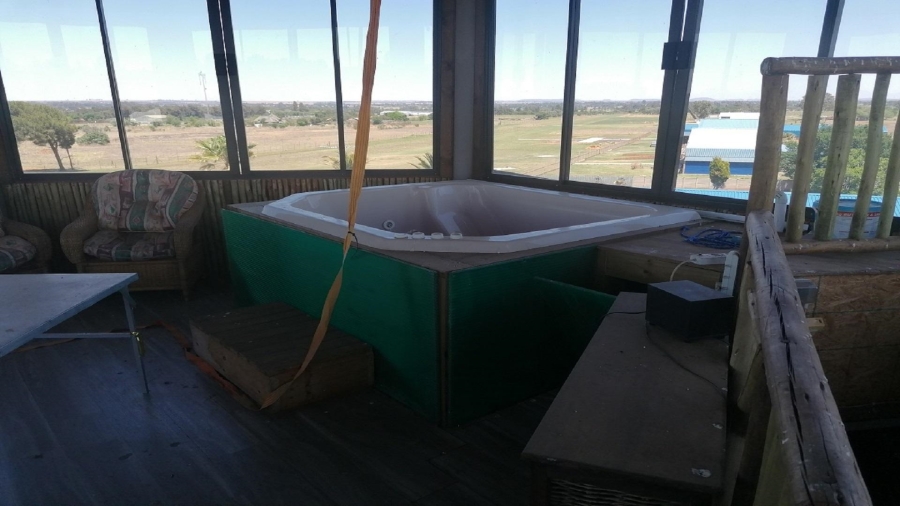 1 Bedroom Property for Sale in Roodia Gauteng