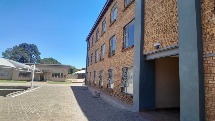 1 Bedroom Property for Sale in Vanderbijlpark CW 5 Gauteng