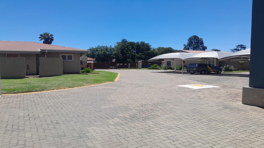 1 Bedroom Property for Sale in Vanderbijlpark CW 5 Gauteng