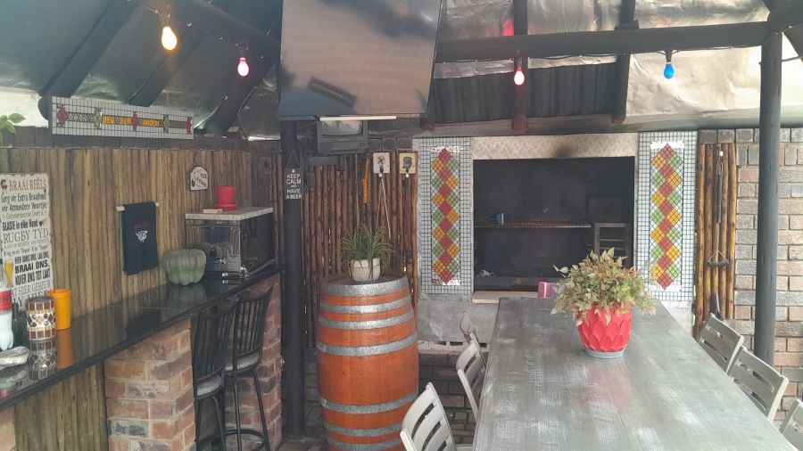 3 Bedroom Property for Sale in Vanderbijlpark SE 2 Gauteng