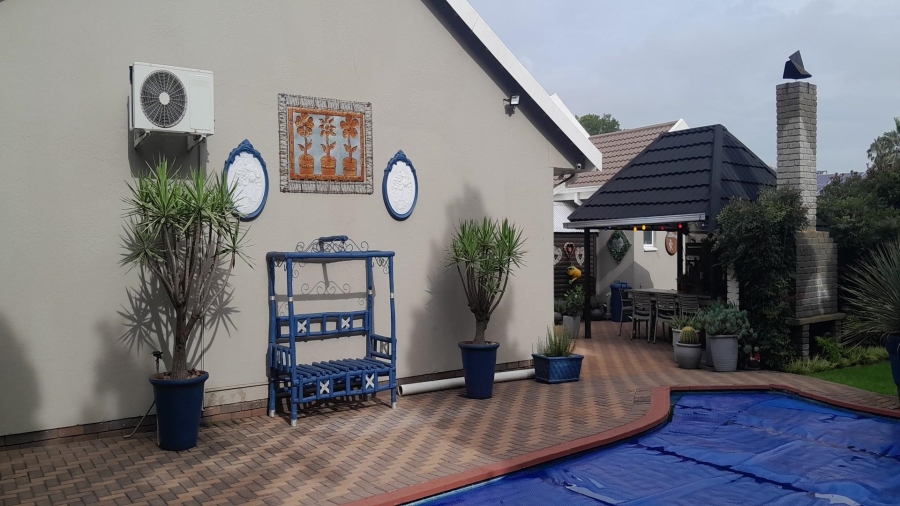 3 Bedroom Property for Sale in Vanderbijlpark SE 2 Gauteng