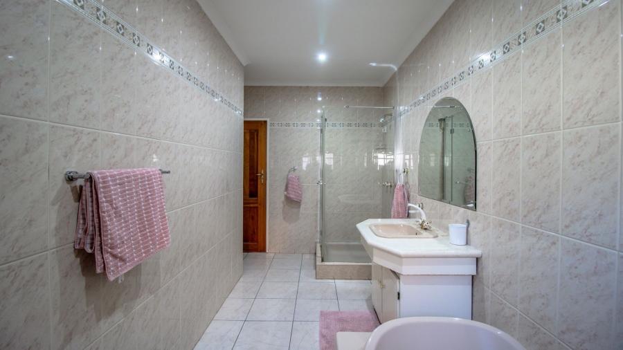 4 Bedroom Property for Sale in Dalpark Gauteng