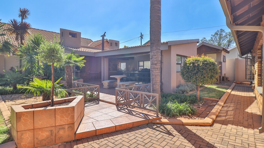 4 Bedroom Property for Sale in Dalpark Gauteng