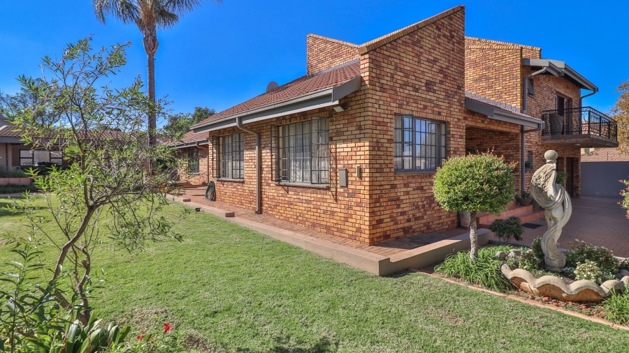 4 Bedroom Property for Sale in Dalpark Gauteng