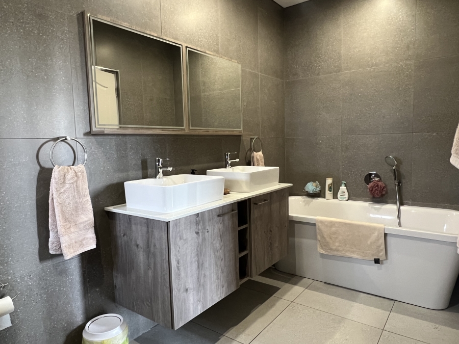 4 Bedroom Property for Sale in Montana Park Gauteng