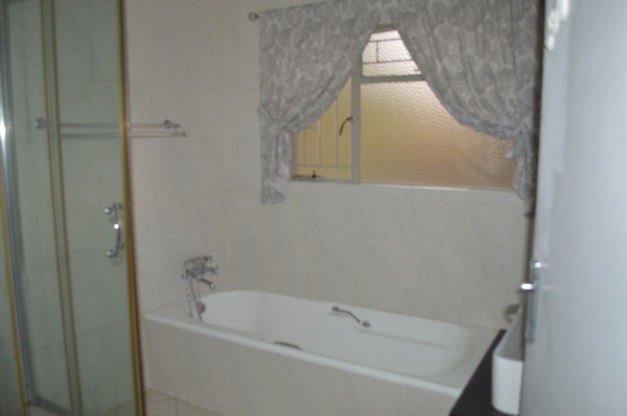4 Bedroom Property for Sale in Three Rivers East Gauteng