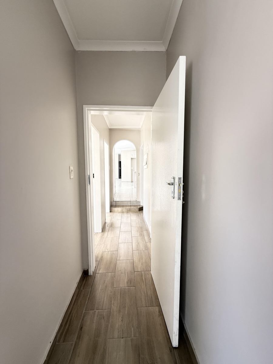 4 Bedroom Property for Sale in Wingate Park Gauteng
