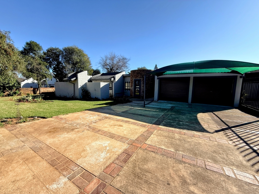4 Bedroom Property for Sale in Wingate Park Gauteng