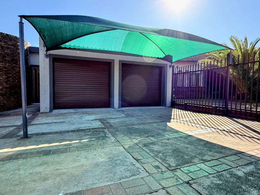 4 Bedroom Property for Sale in Wingate Park Gauteng