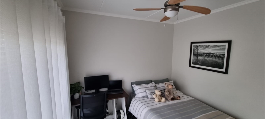 2 Bedroom Property for Sale in Waterfall Gauteng
