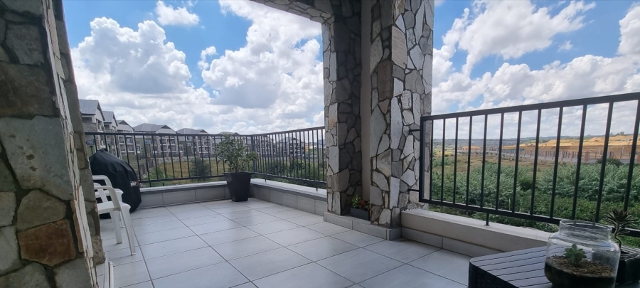 2 Bedroom Property for Sale in Waterfall Gauteng