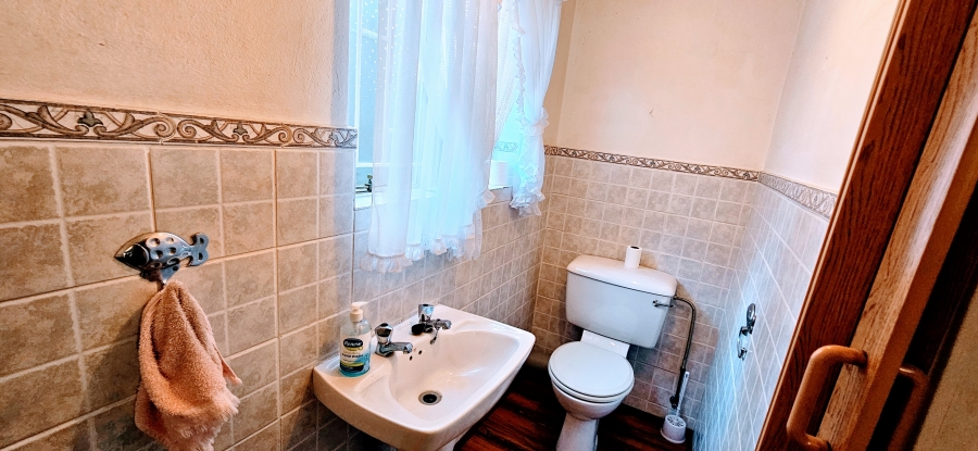 2 Bedroom Property for Sale in Three Rivers Gauteng