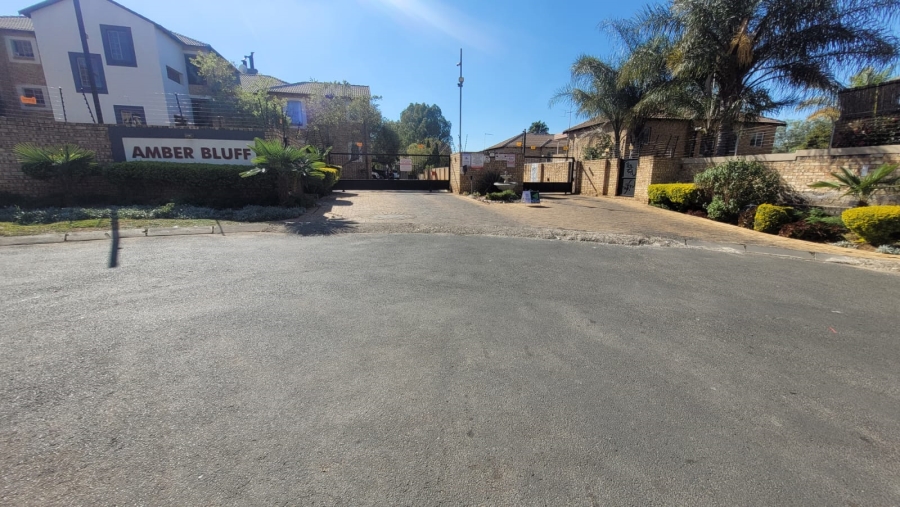 2 Bedroom Property for Sale in North Riding Gauteng