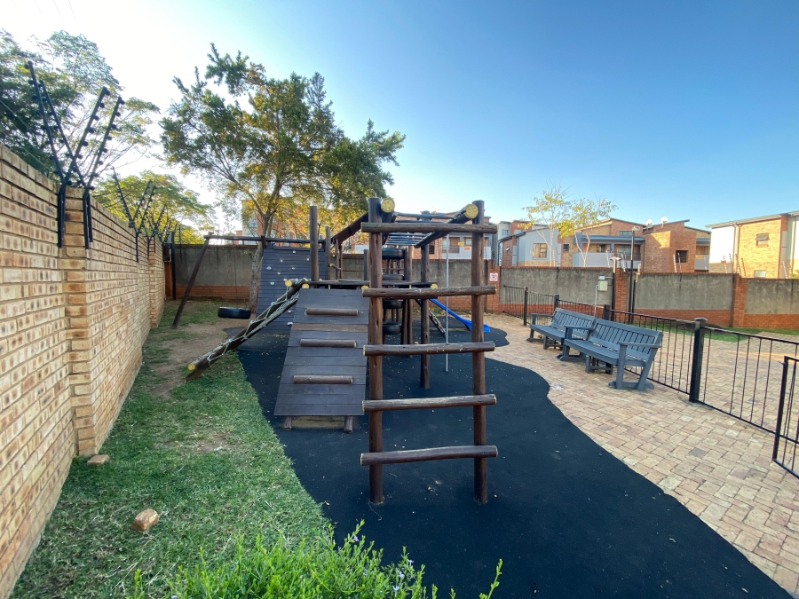 2 Bedroom Property for Sale in North Riding Gauteng