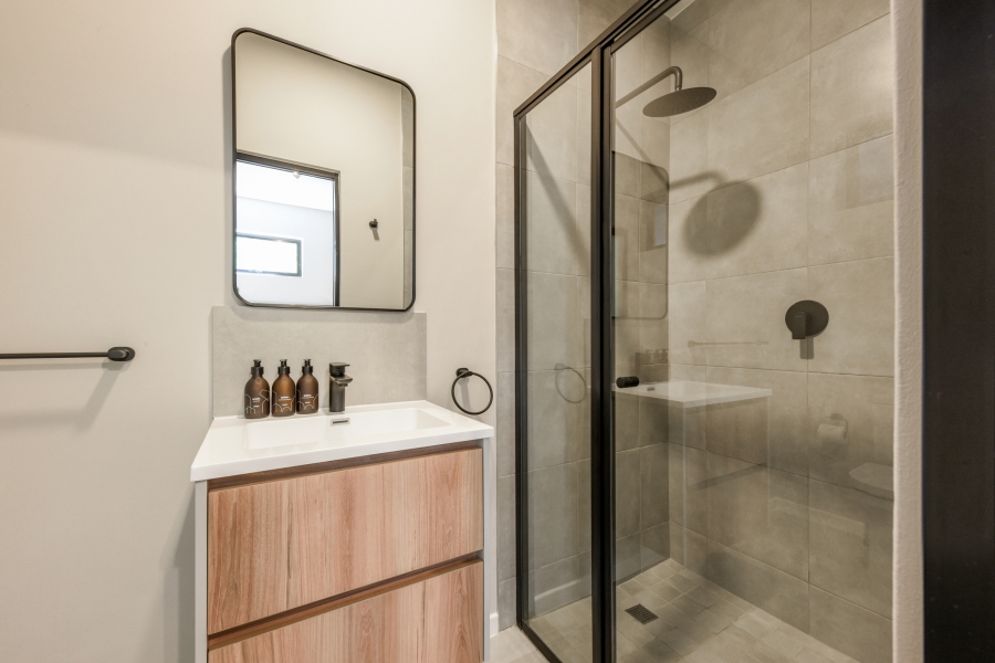 To Let 1 Bedroom Property for Rent in Bryanston Gauteng