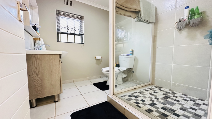 2 Bedroom Property for Sale in Rynfield Gauteng