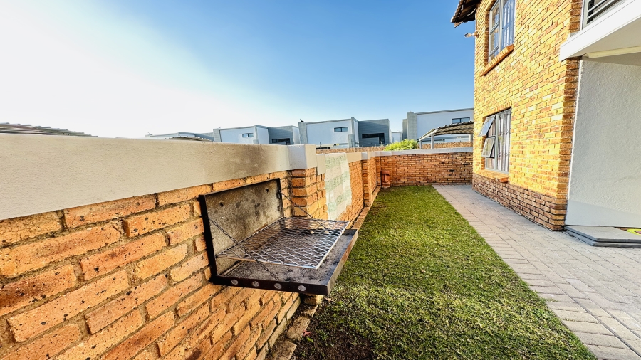 2 Bedroom Property for Sale in Rynfield Gauteng