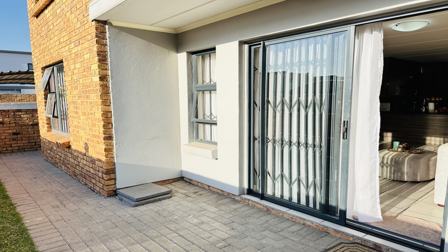 2 Bedroom Property for Sale in Rynfield Gauteng
