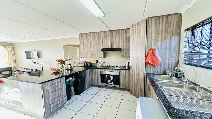 2 Bedroom Property for Sale in Rynfield Gauteng