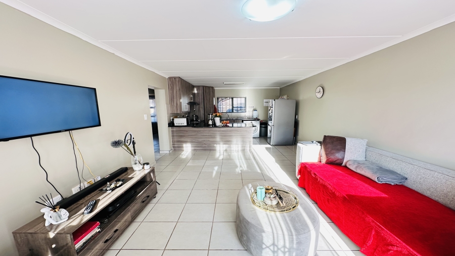 2 Bedroom Property for Sale in Rynfield Gauteng