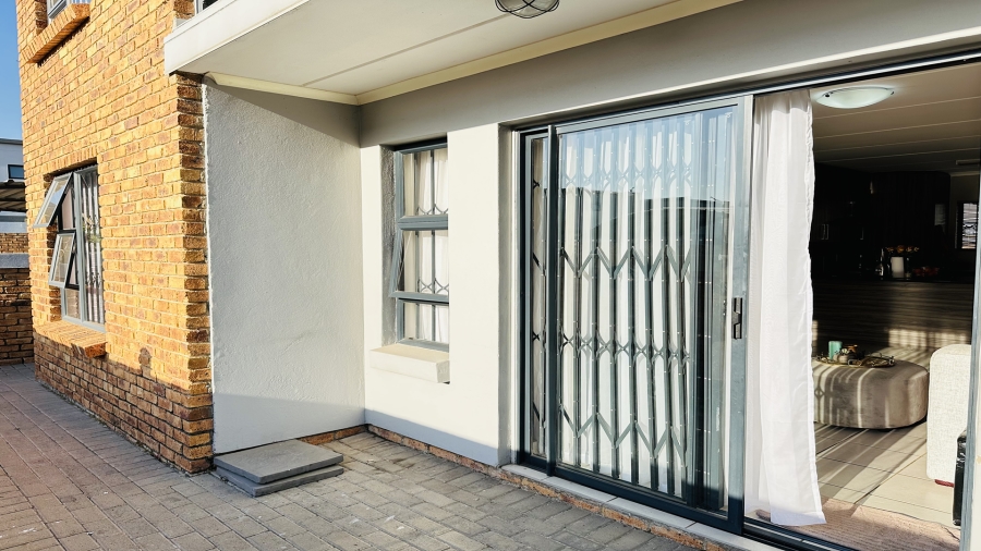 2 Bedroom Property for Sale in Rynfield Gauteng